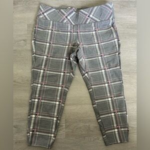 Torrid Plaid Cropped Pixie Leggings Size 1